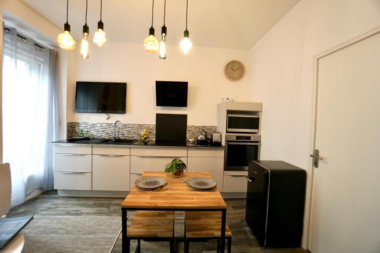 Le 12 * Hyper Centre* Apartment Lorient Bagian luar foto