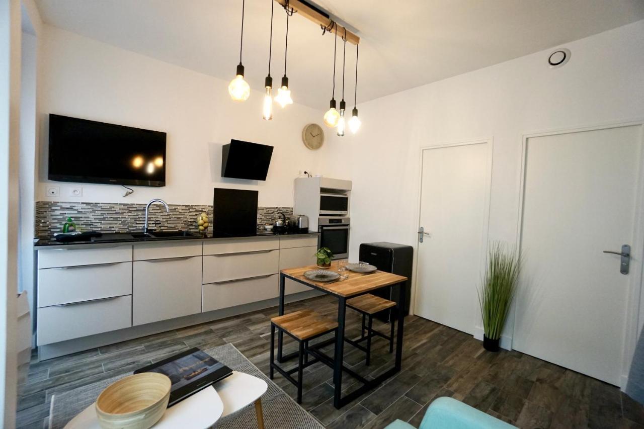 Le 12 * Hyper Centre* Apartment Lorient Bagian luar foto