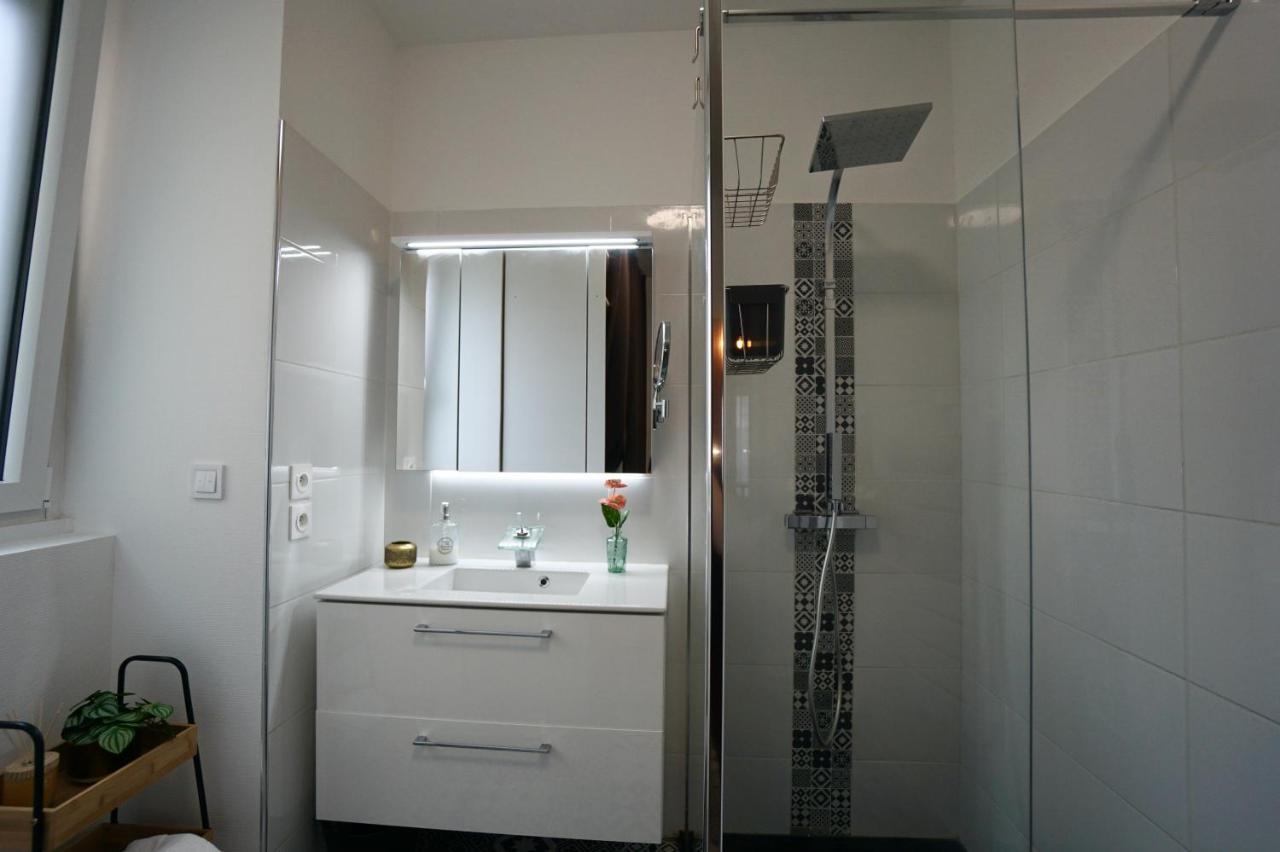 Le 12 * Hyper Centre* Apartment Lorient Bagian luar foto